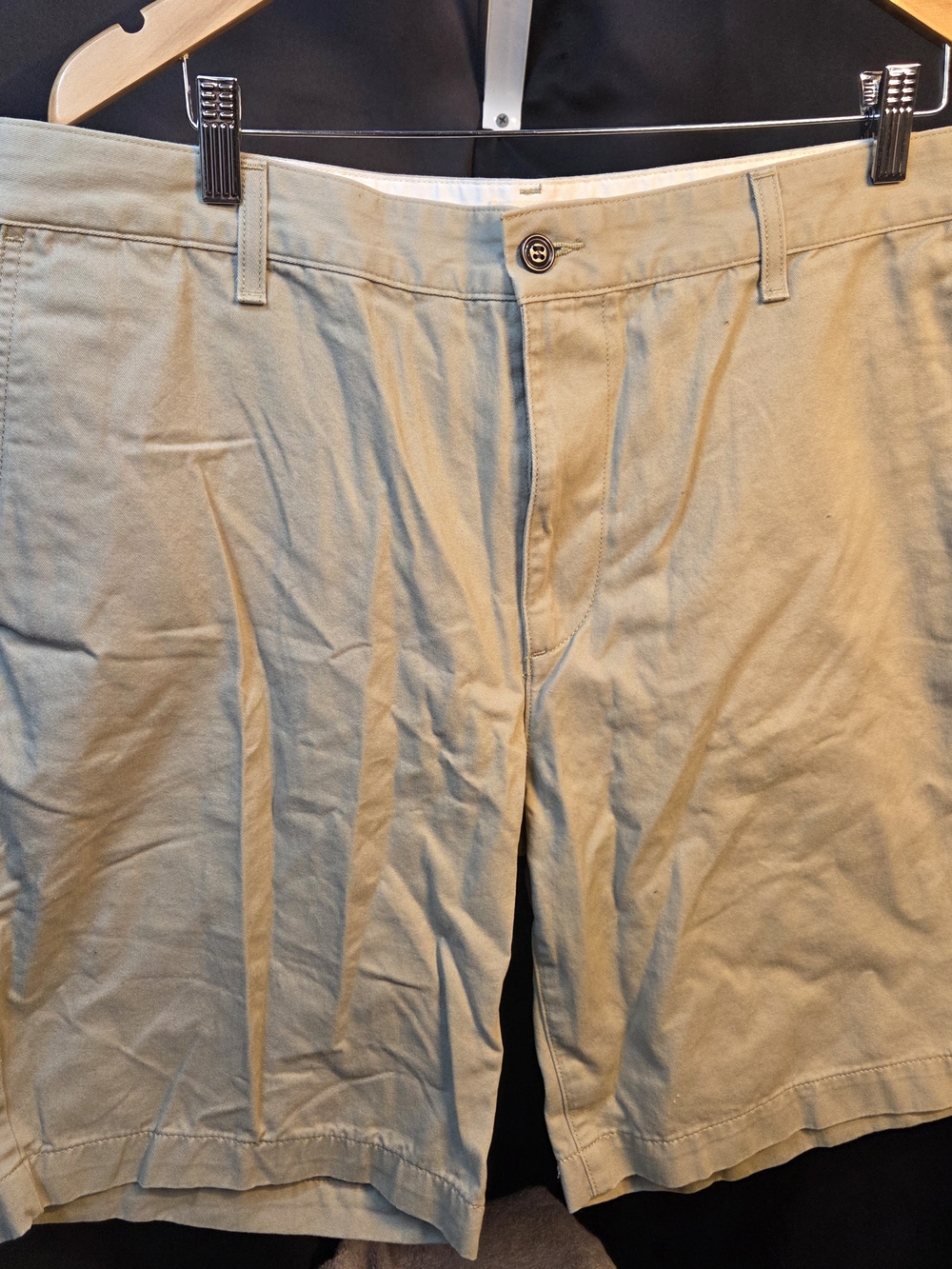 Dockers Shorts Men's 36 Chino Beige Khaki Cotton Casual Adult Flat Front Men